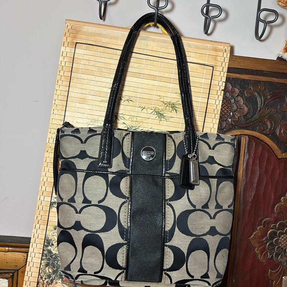 Coach Black Grey Signature C Shoulder Bag Zip Top 11”Lx10”Hx3.5”D